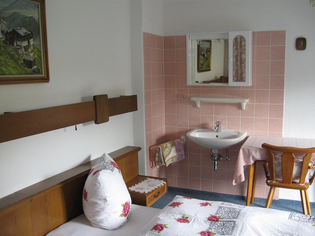 Apartment Hubert Praxmarer Fulpmes Phòng bức ảnh